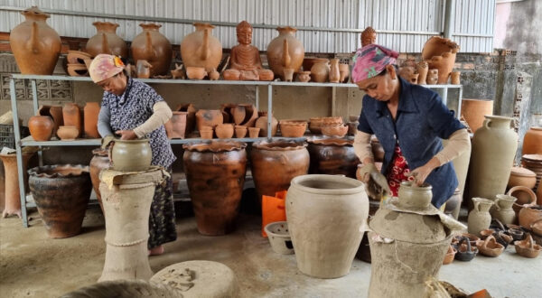 Làng gốm bàu trúc