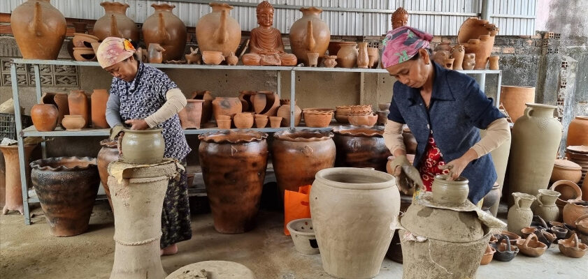 Làng gốm bàu trúc